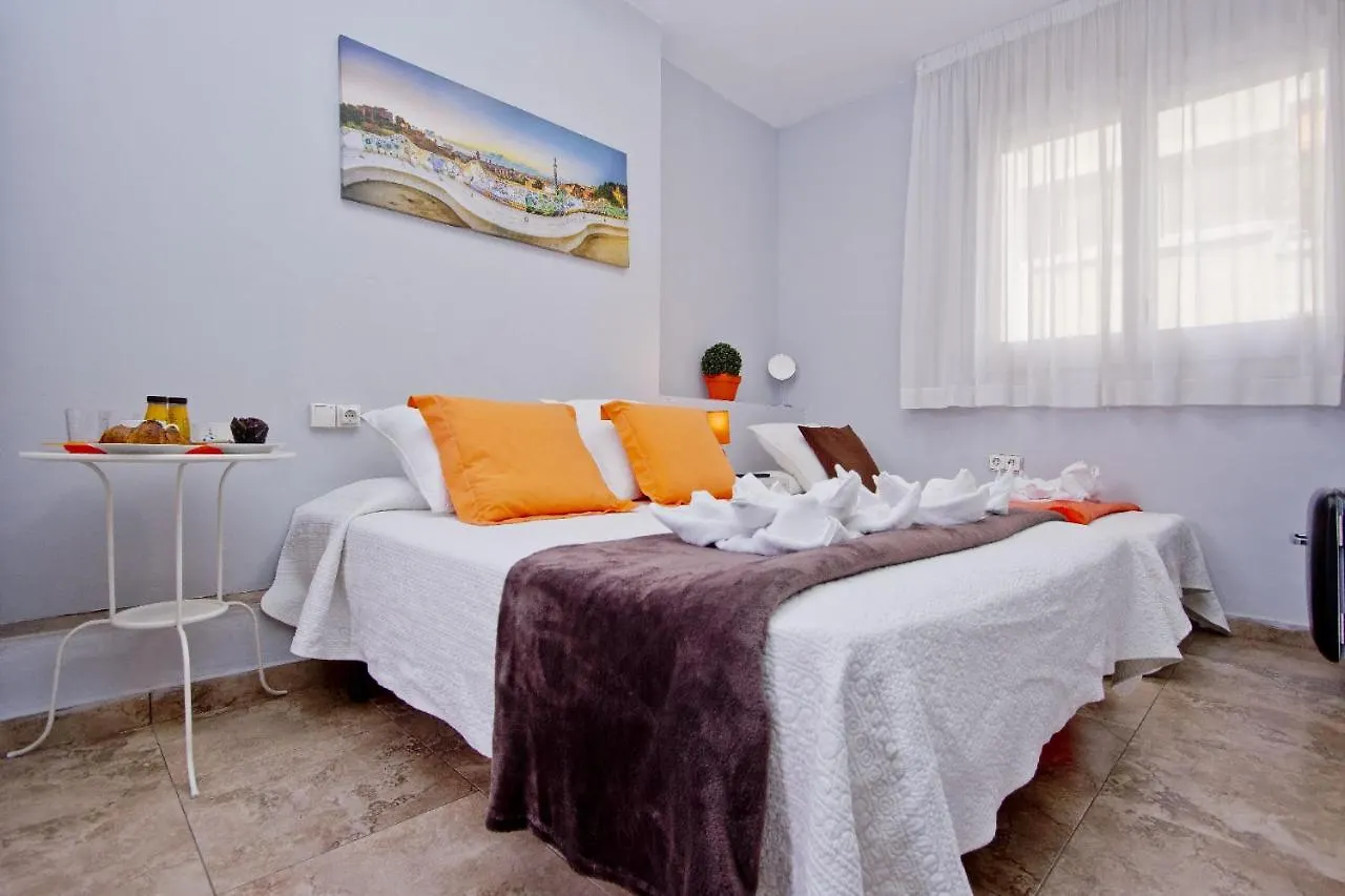 Guest house Barcelona City Seven